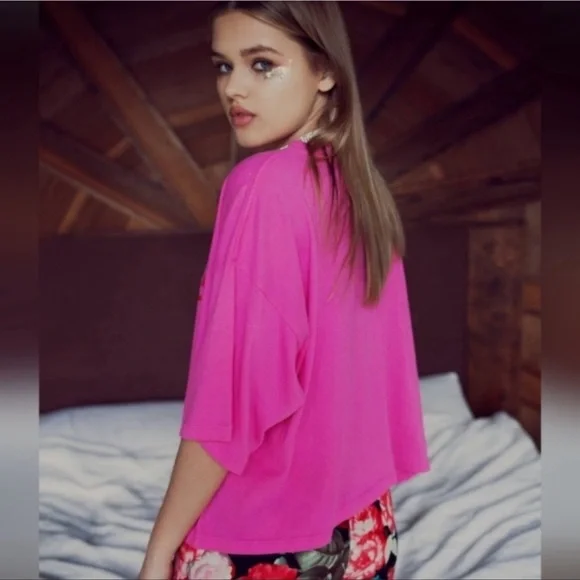 Daydream Nation Cat Lover Cropped Oversized in Kiss Pink Tee Size Small - Picture 12 of 13
